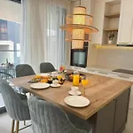 公寓 One-bedroom With Terrace The Sunset One -s2