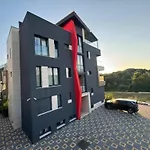One-bedroom With Terrace The Sunset One -s2 شقة Gornje Petrcane