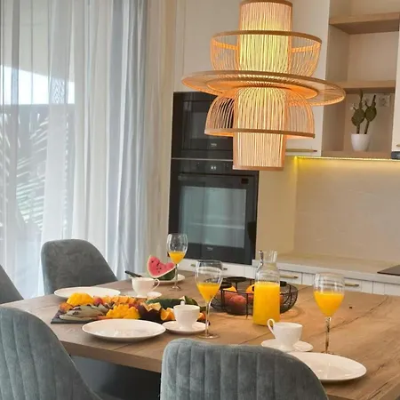 One-bedroom With Terrace The Sunset One -s2 Apartamento